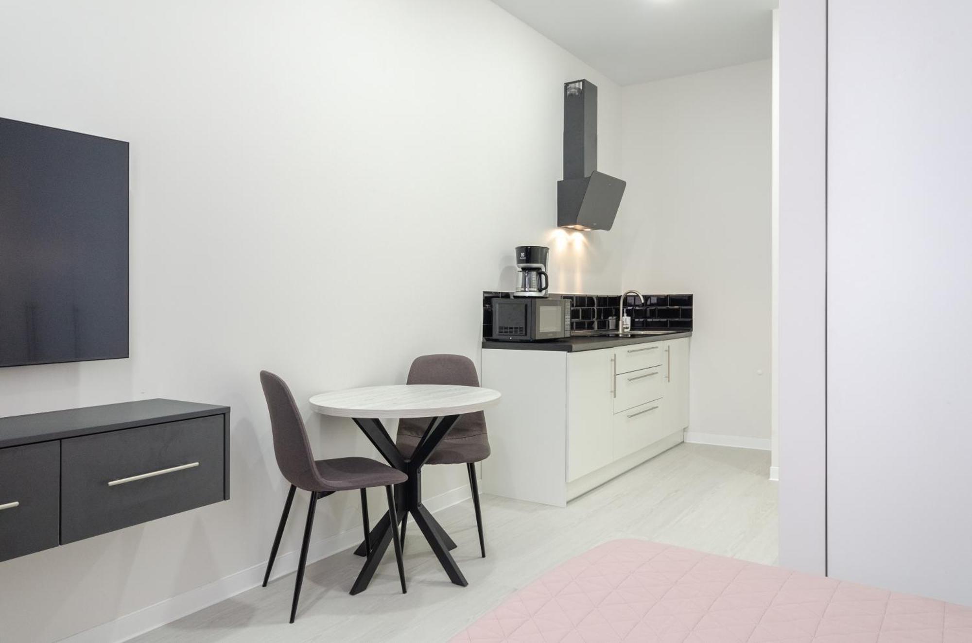 Petrovdom Inn Rc Diplomat Hall -The Smart Hotel Apartment Panoramic City View I Kyiv Exterior photo