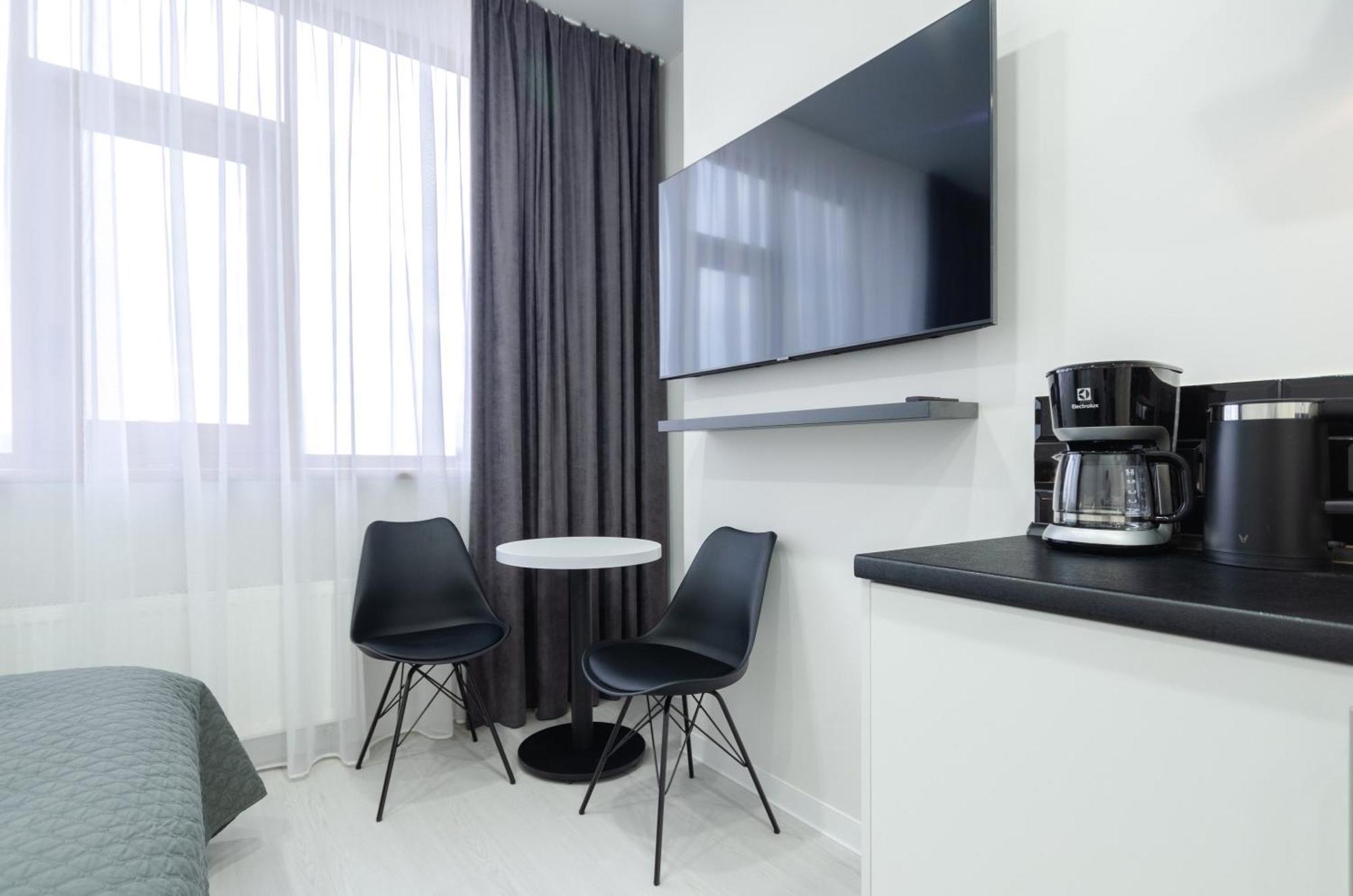 Petrovdom Inn Rc Diplomat Hall -The Smart Hotel Apartment Panoramic City View I Kyiv Exterior photo