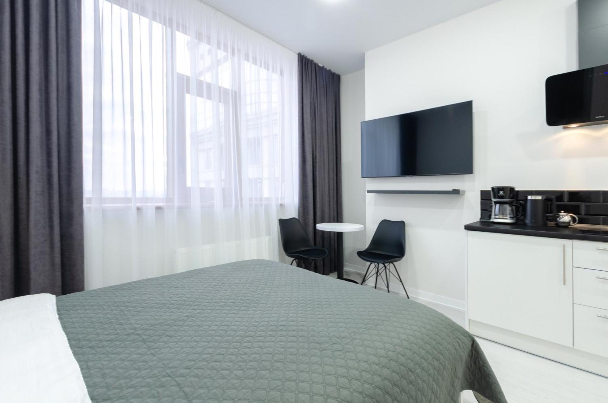 Petrovdom Inn Rc Diplomat Hall -The Smart Hotel Apartment Panoramic City View I Kyiv Exterior photo